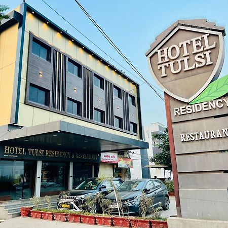 Hotel Tulsi Residency Бгудж Екстер'єр фото