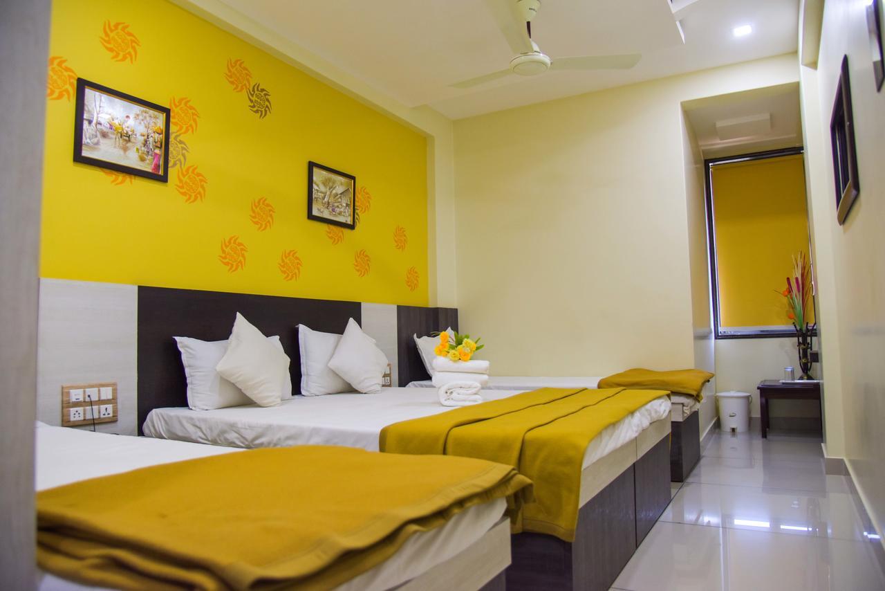 Hotel Tulsi Residency Бгудж Екстер'єр фото